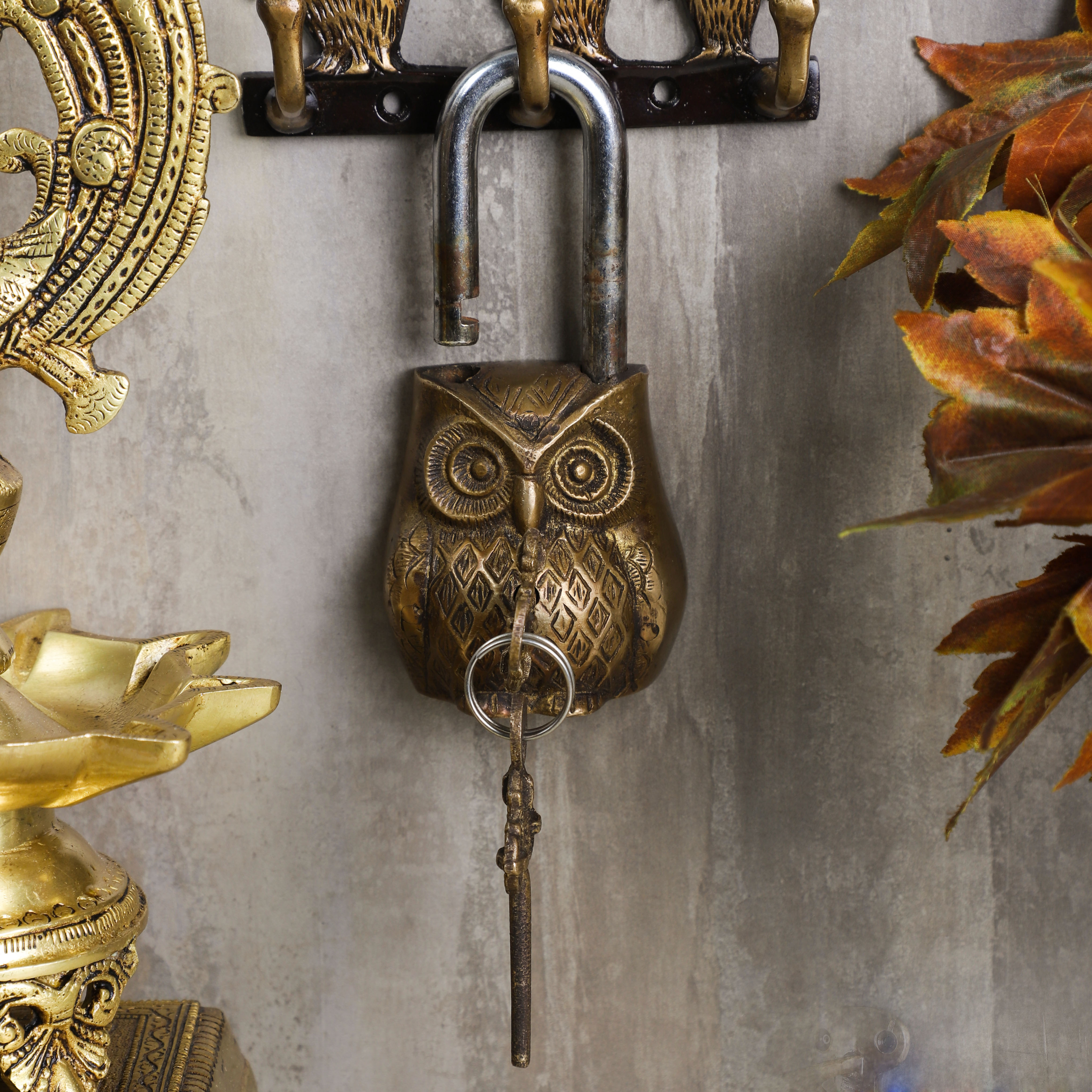 Owl Design Golden Functional Brass Lock With 2 Keys (Golden)