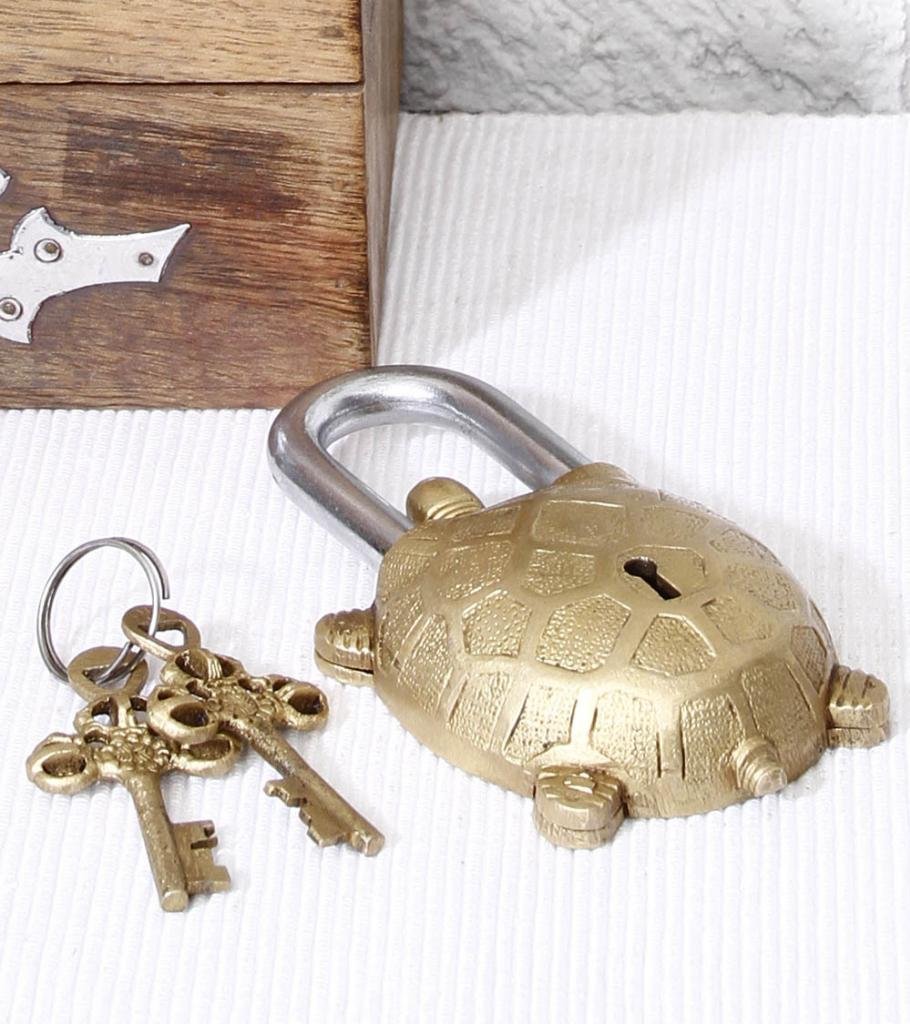 Brass Tortoise Design Functional Lock with 2 Keys (Golden).